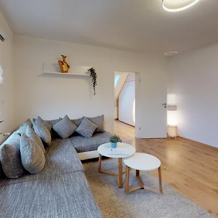 Alte Schule Spittelstein 1og Rechts Lägenhet *